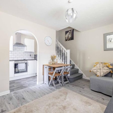 Villa Windsor Burnham Ascot Haven Sleeps 4 Slough Exterior foto