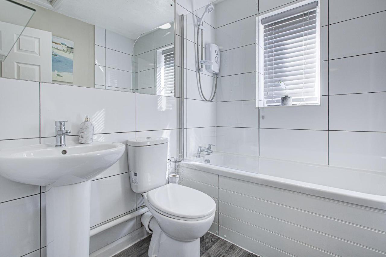 Villa Windsor Burnham Ascot Haven Sleeps 4 Slough Exterior foto
