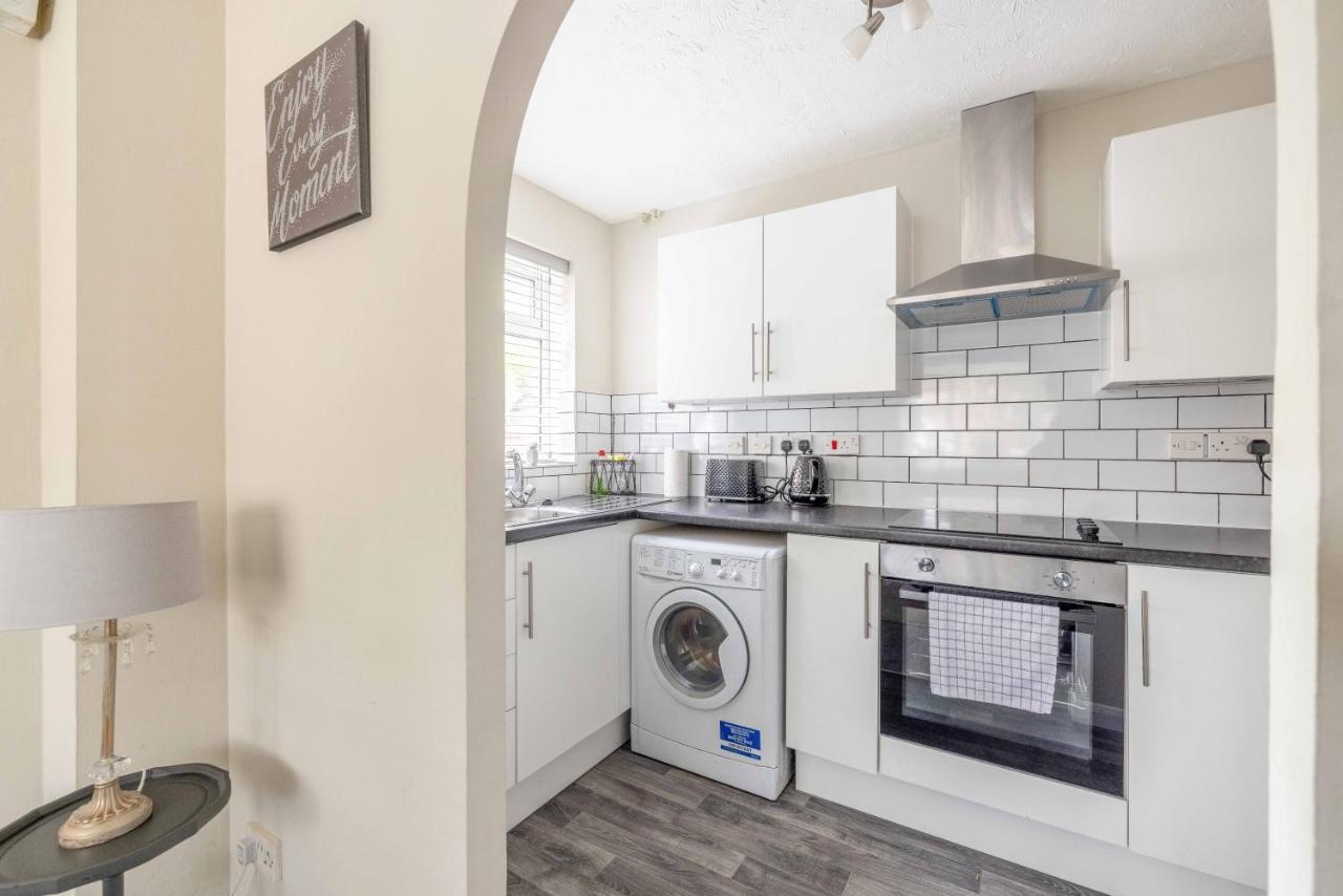 Villa Windsor Burnham Ascot Haven Sleeps 4 Slough Exterior foto