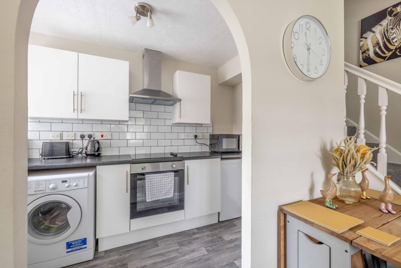 Villa Windsor Burnham Ascot Haven Sleeps 4 Slough Exterior foto